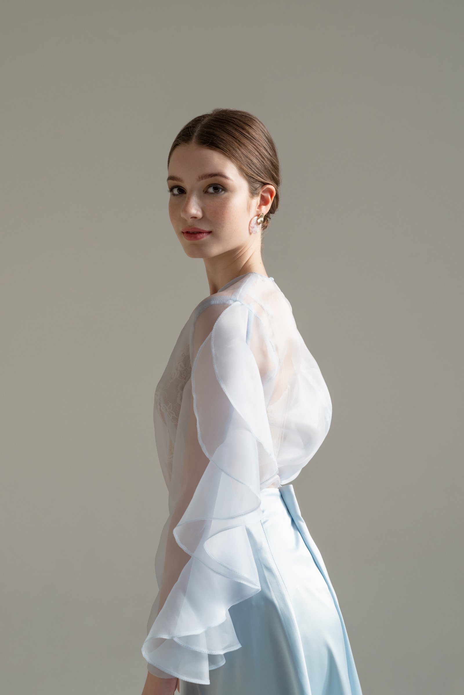 Model feed image